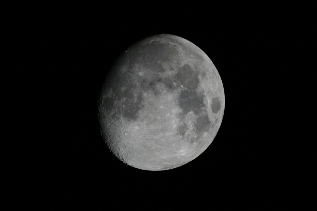 Luna – Tre quarti